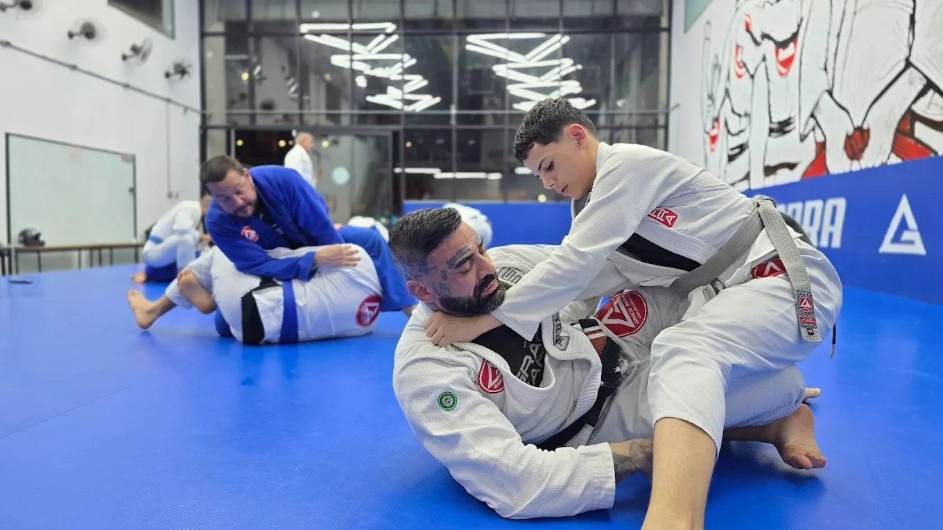 Jiu-Jitsu Adulto Iniciante GB1